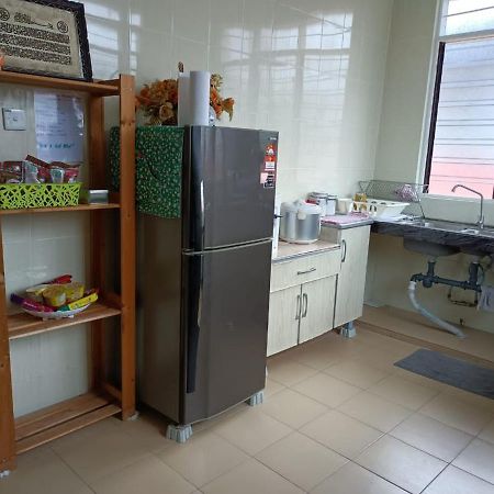 Bj Villa Homestay Куала-Тренгану Экстерьер фото