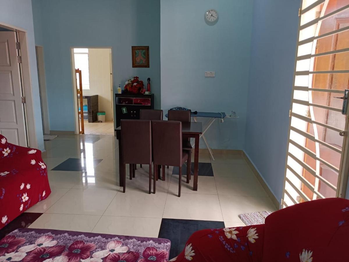 Bj Villa Homestay Куала-Тренгану Экстерьер фото